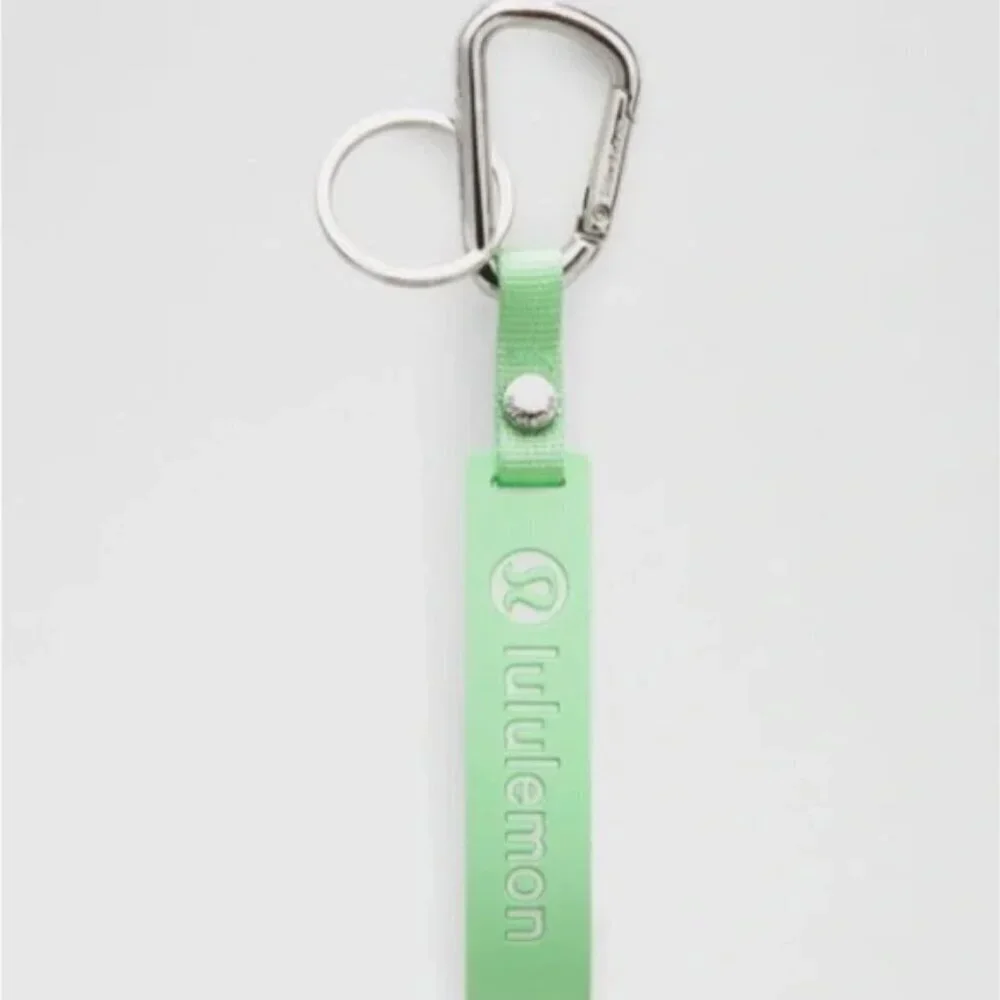 NWT Lululemon Silicone Keychain - Citra Lime/White